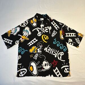 Disney 100 X H&M Men’s Resort Shirt Black Sz M Donald Micky Trevor Andrew AOP